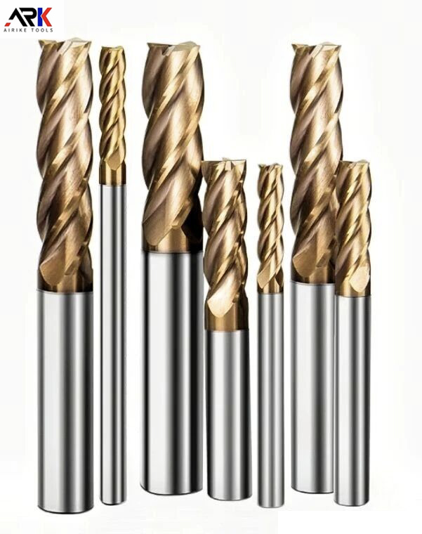 Ali naj izberem enorobno ali trojno orodje za posnemanje robov? Katera deluje bolje?